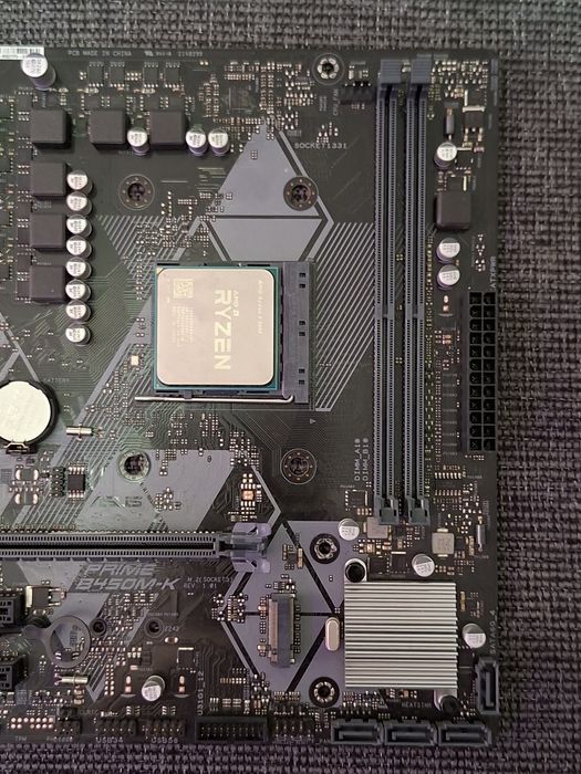 Placi de baza AM4 B450