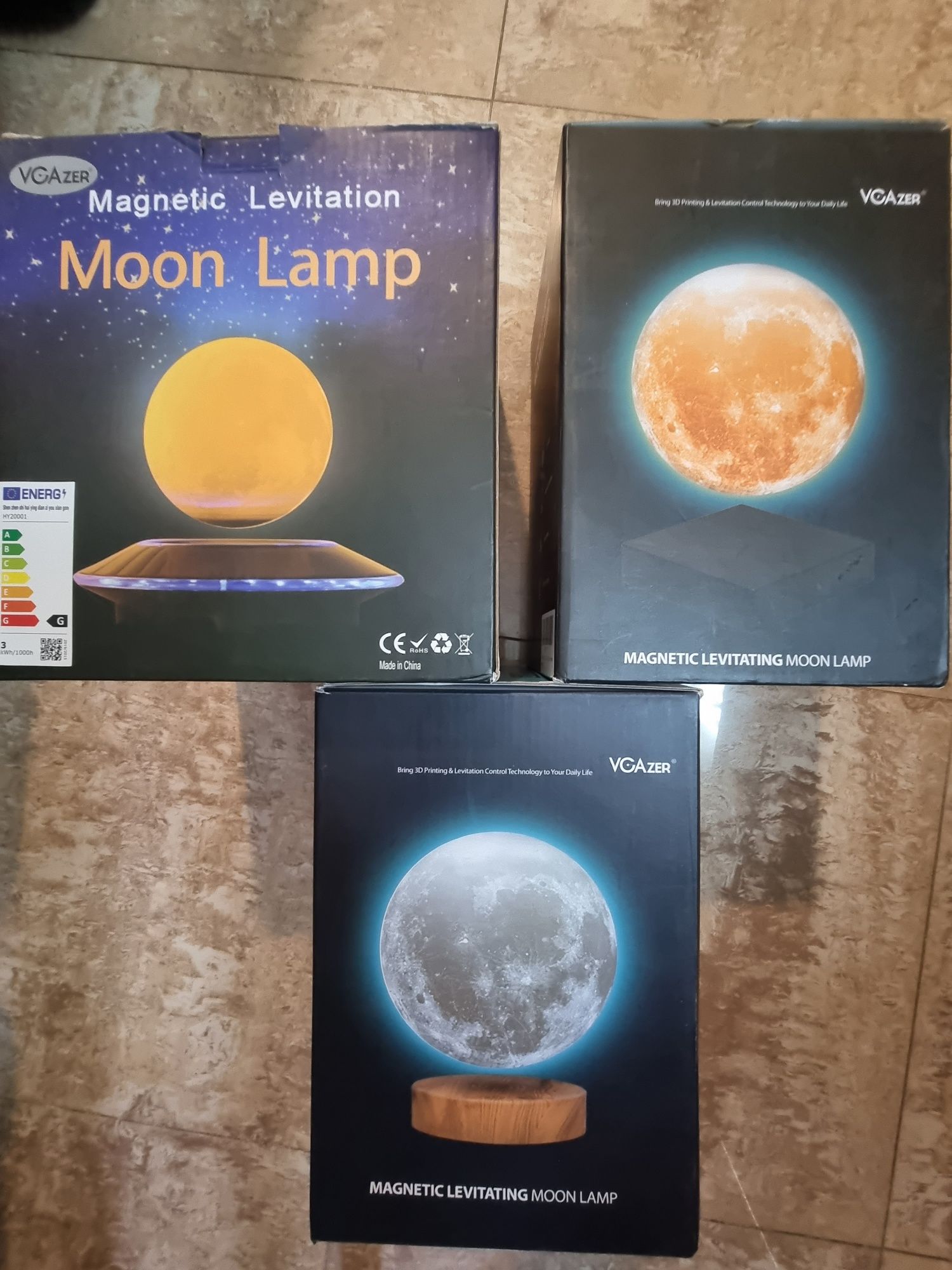 Lampa LED, Luna 3D, cu levitatie magnetica