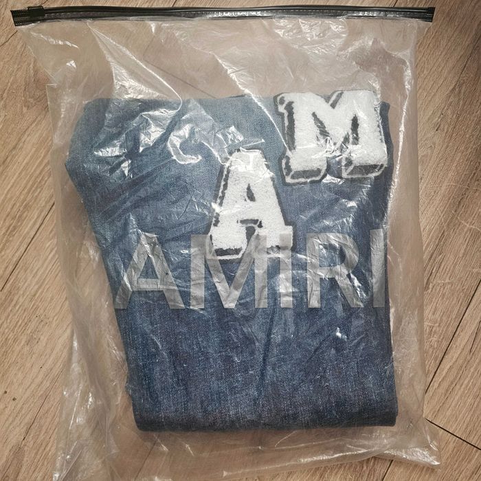 Vand Blugi AMIRI mărimea 29 NOI cu ETICHETA