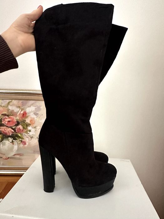 Дамски ботуши на ток