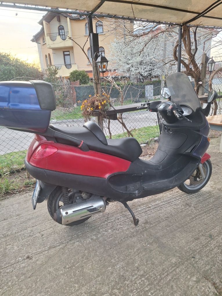 Piaggio X9 250кубика-Honda