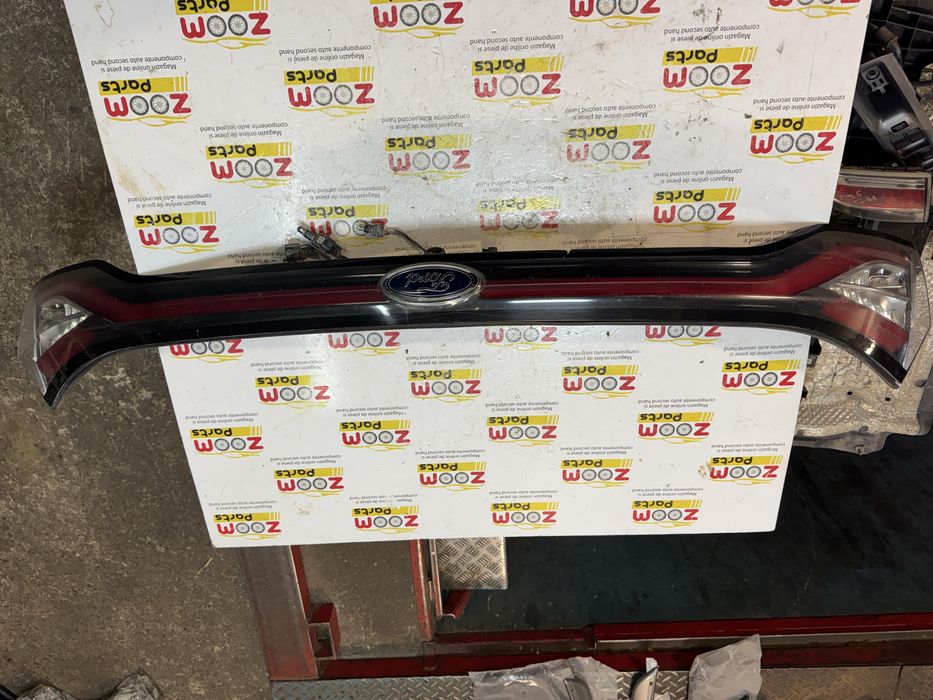 Lampa stop LED haion spate central Ford Edge