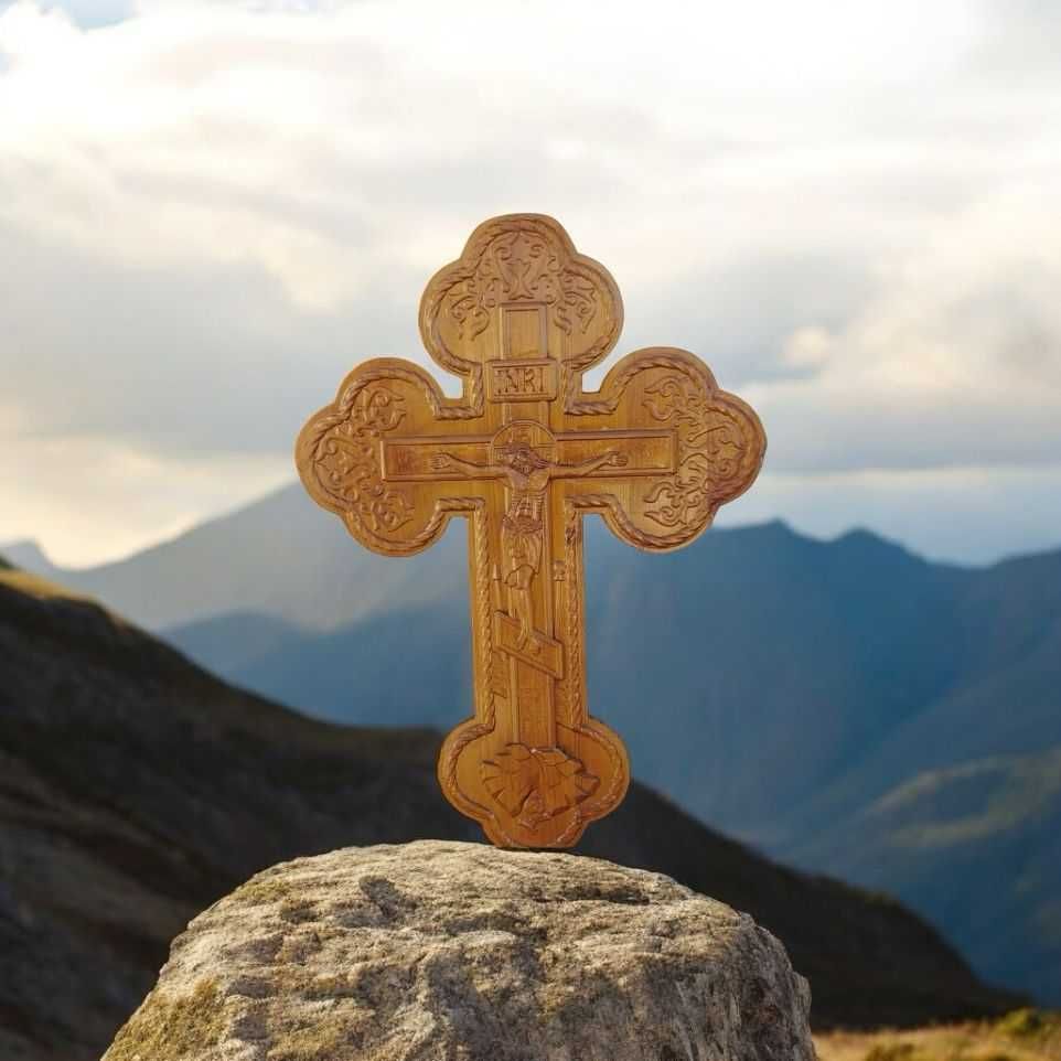 Vand icoane din lemn si obiecte religioase din lemn