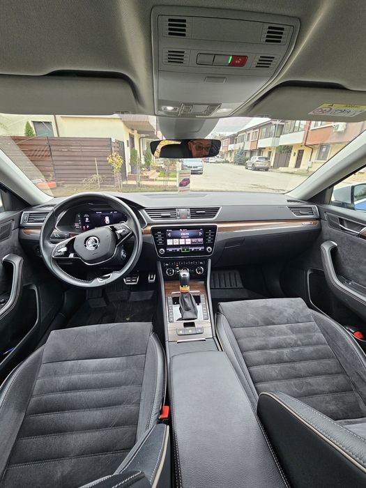 Skoda Superb Scout 4X4 200cp diesel