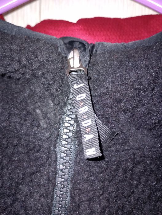 Vând Jordan fleece