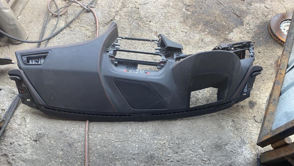 Арматурно табло bmw f06