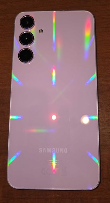 Samsung Galaxy A55, 256GB + карта памет 256GB в ГАРАНЦИЯ до 01.10.2026