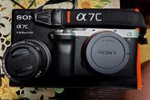 Camera Foto Full Frame Sony A7c 24.2 mpx  kit Fe 26-60 mm / Silver / N