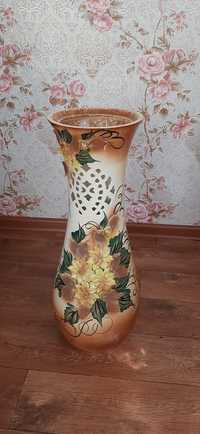 Продам напольную вазу