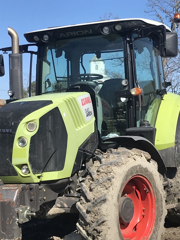 Claas Arion  540