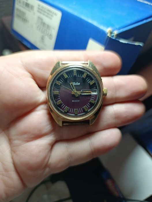 Продам часы наручные