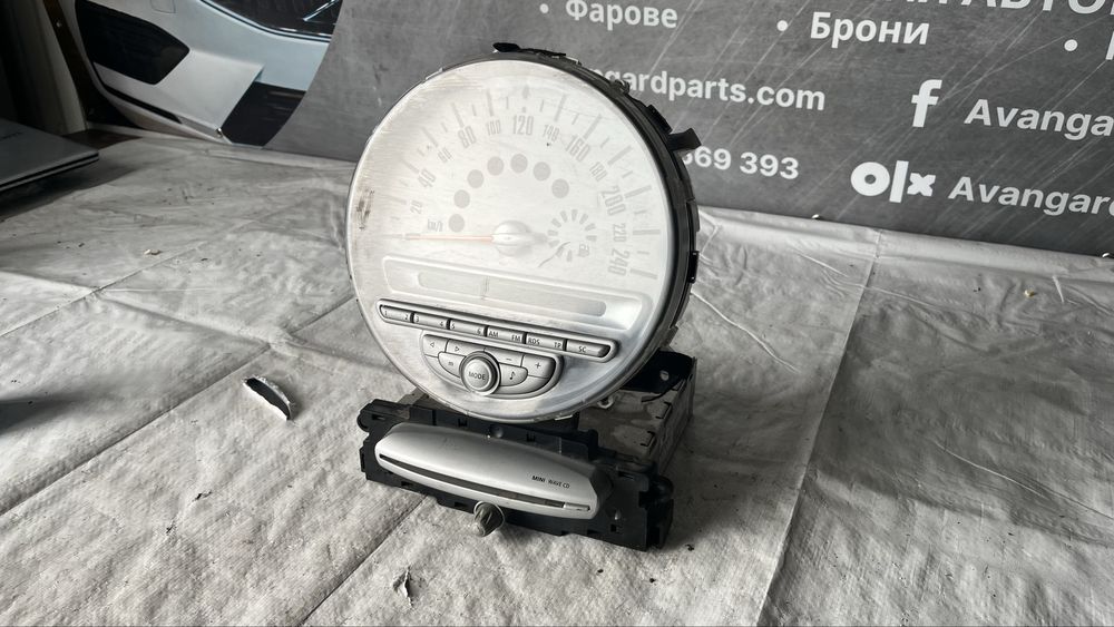 Километраж с радио и CD плеър Mini Cooper R56 (2006-2013)