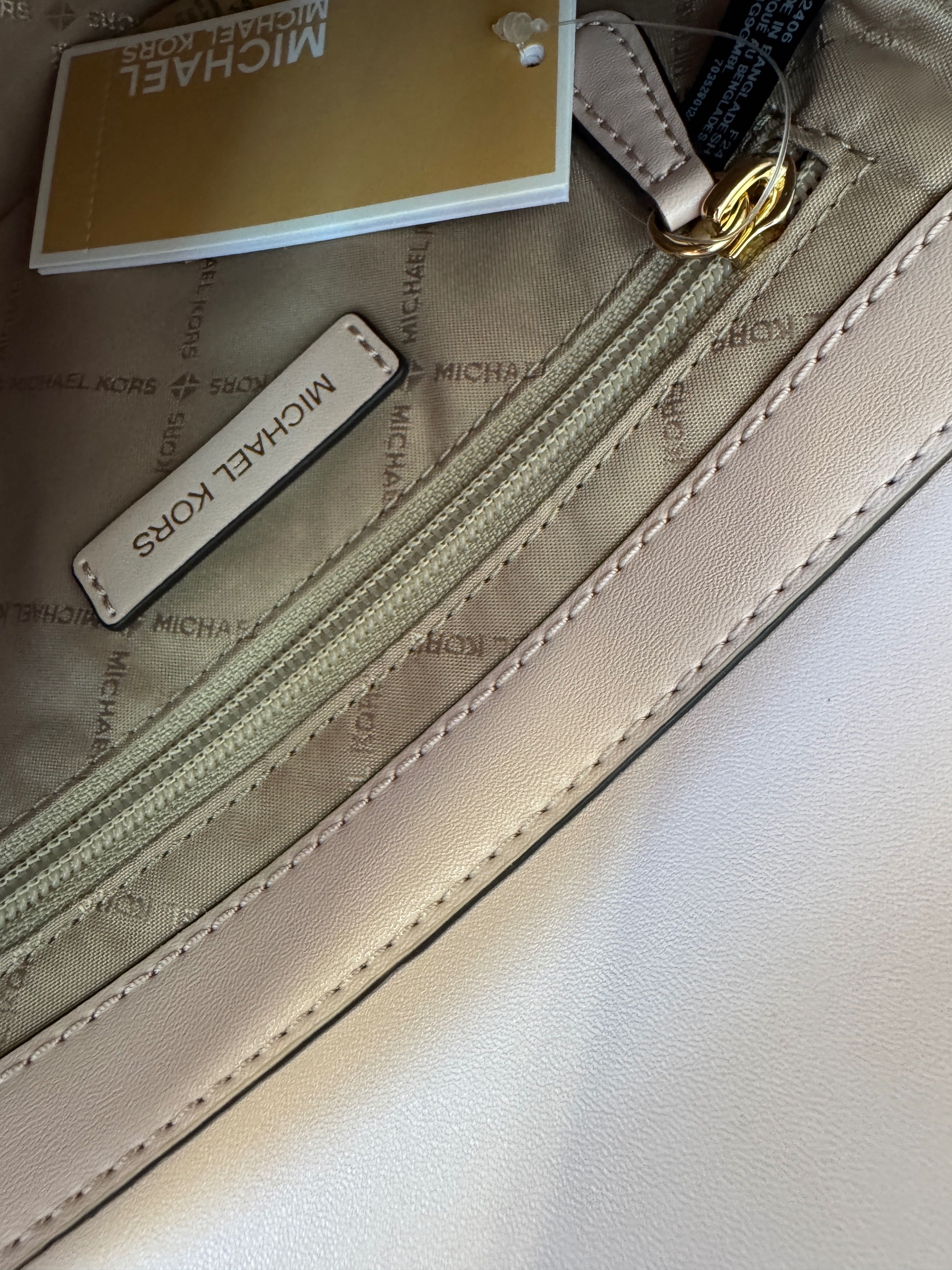 Michael Kors Чанта Чисто Нова