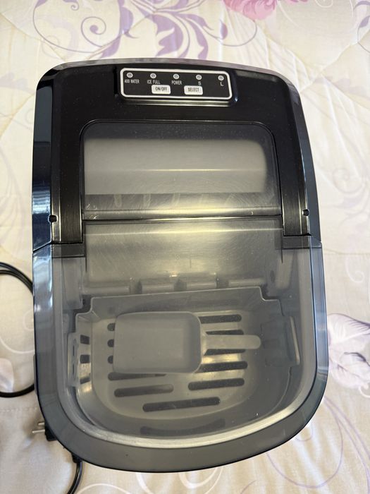 Продавам Ледогенератор “Vivax”