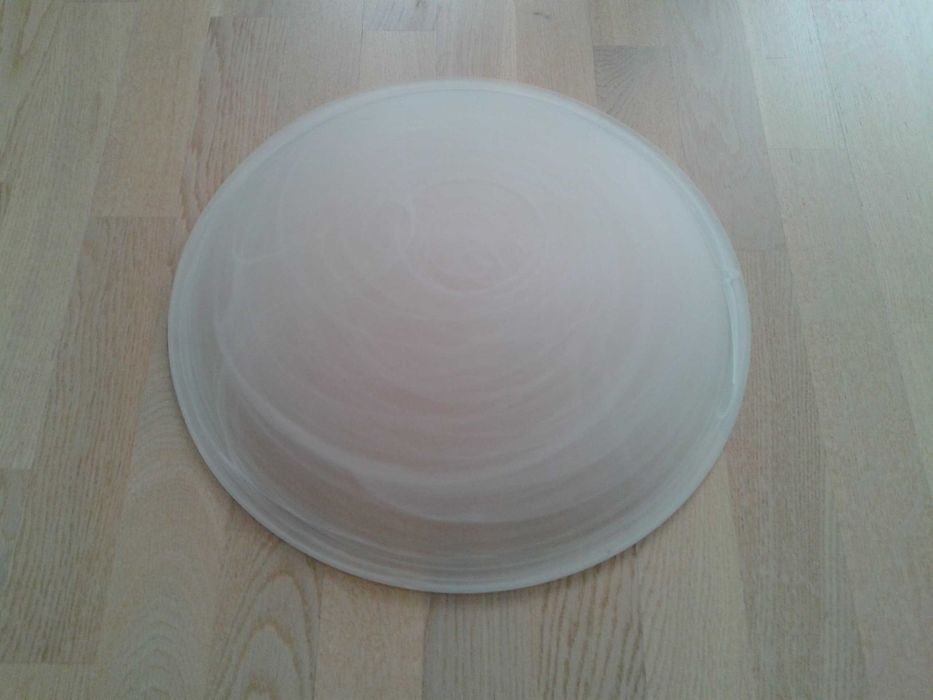 Abajur din sticla alba, diam. 60 cm, plafoniera mare Turcia, impecabil
