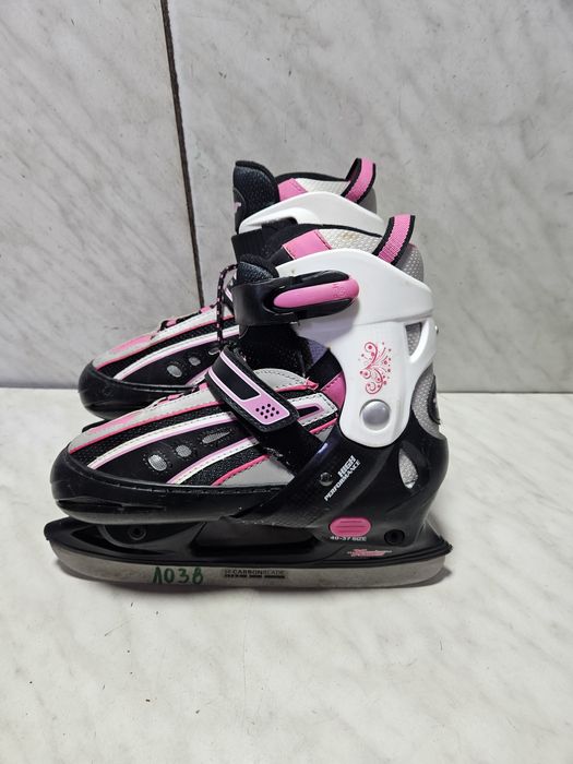 Patine 1038 gheata reglabile   marime 37-38-39-40 .