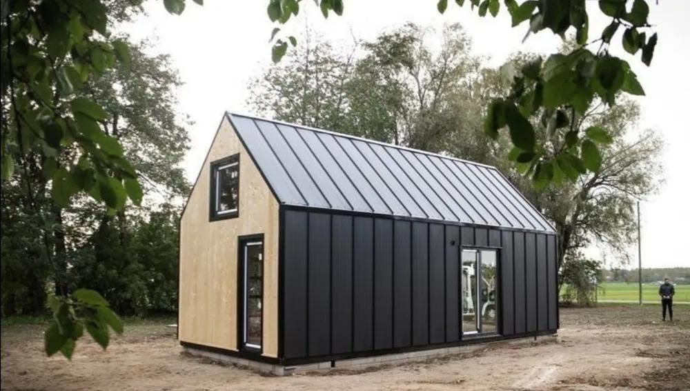 Cabane stil-Aframe la gata sau la rosu
