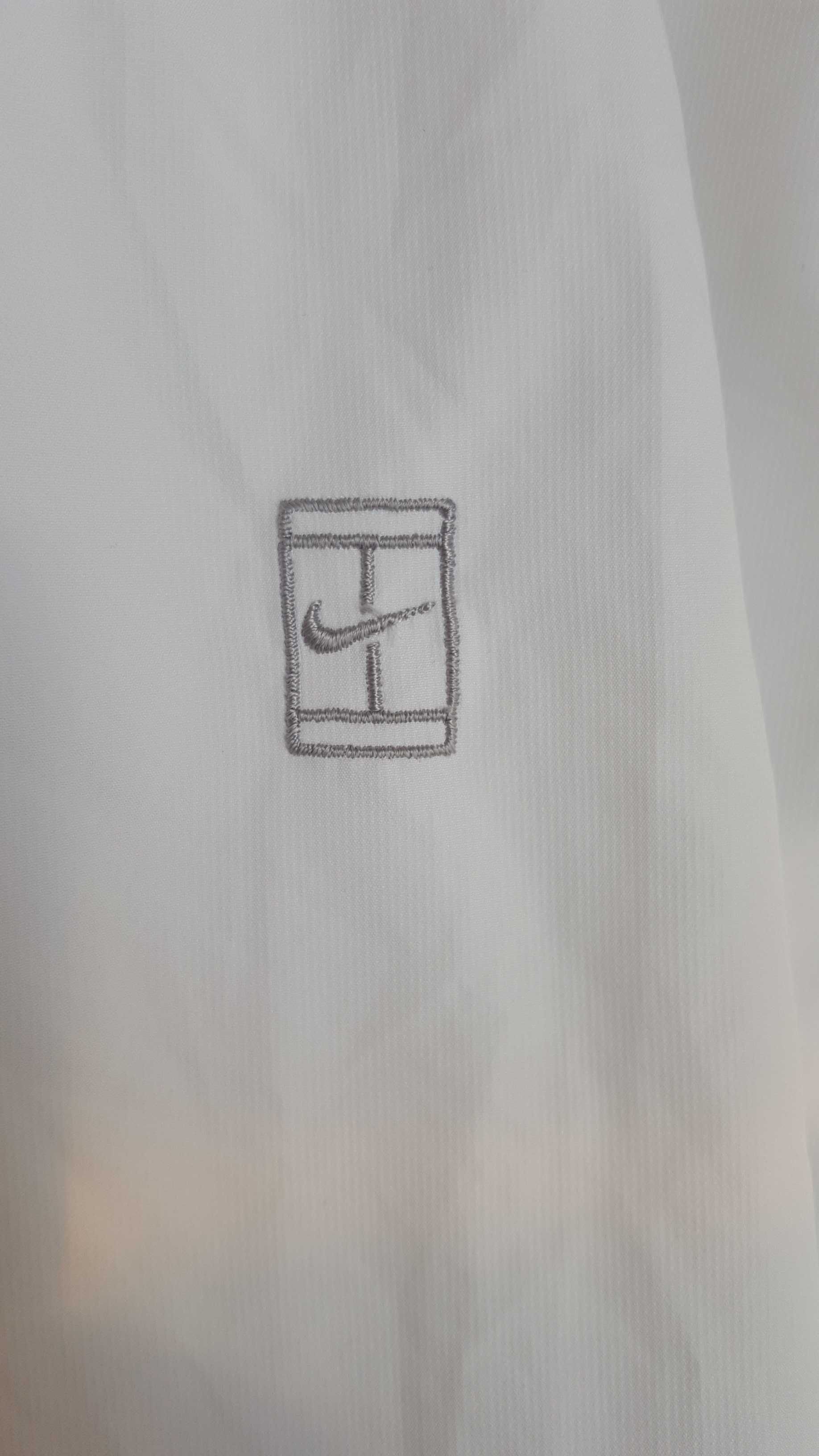 Бяло спортно горнище - анцунг NIKE за момче или момиче с р-р М