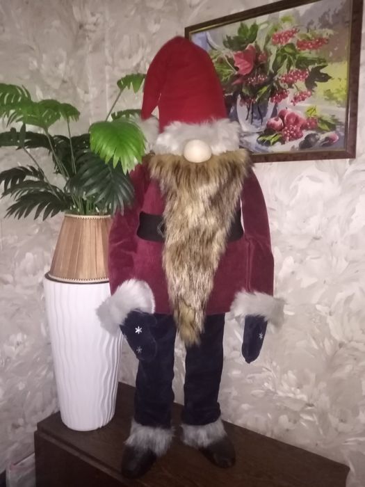Новогодний гном высота 1 метр 20см