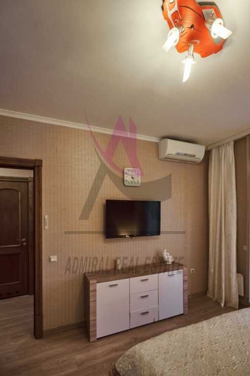 Продава се Тристаен апартамент в Варна, Бриз - 133 кв.м за 2211 €/кв.м - Снимка #5