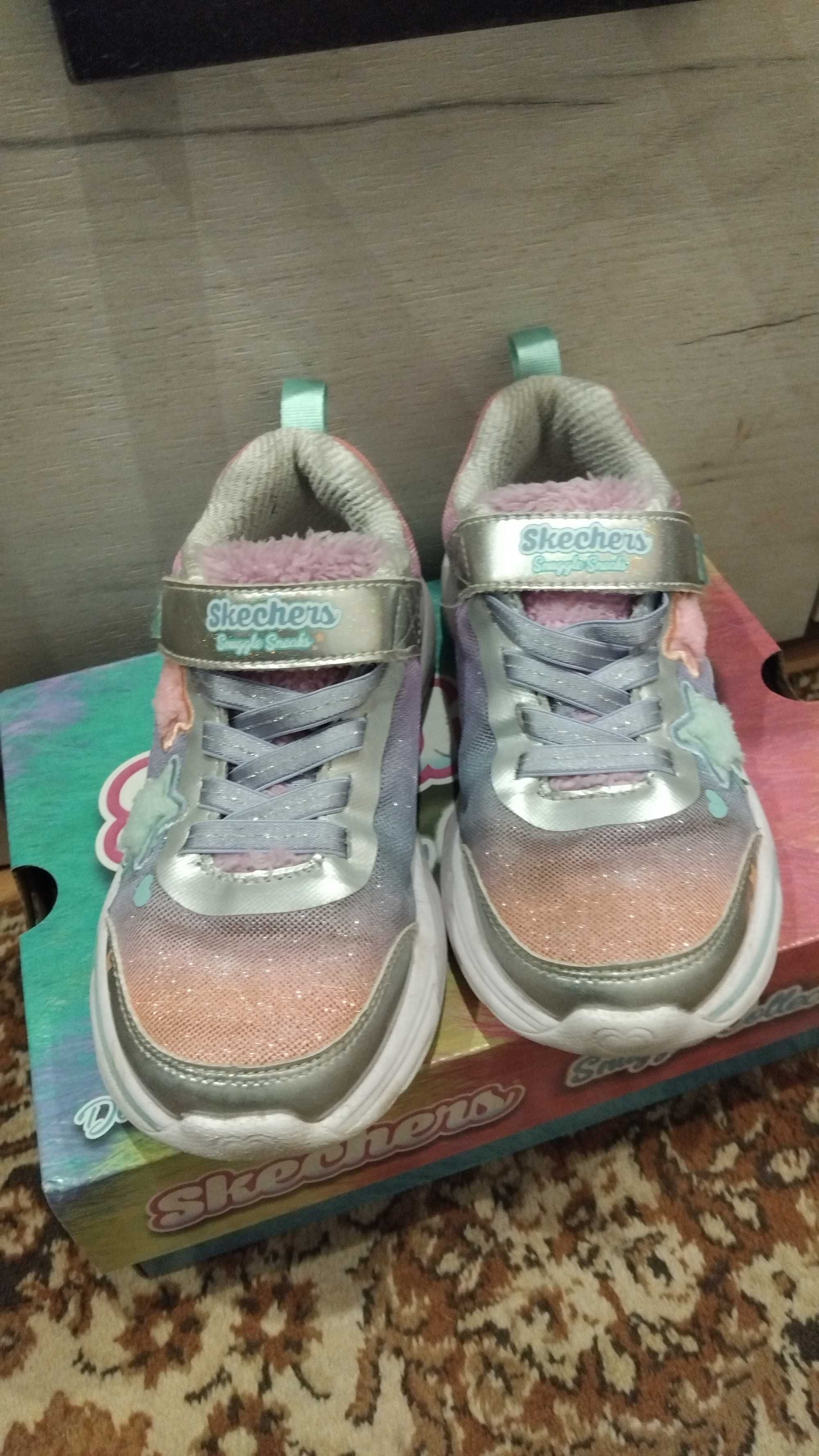 Nike 29.5н. и Skechers 28н.