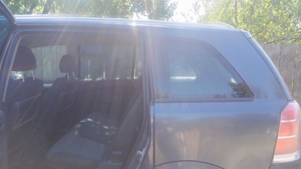 Vand Opel Zafira 7 locuri in stare ok se ofera fiscal