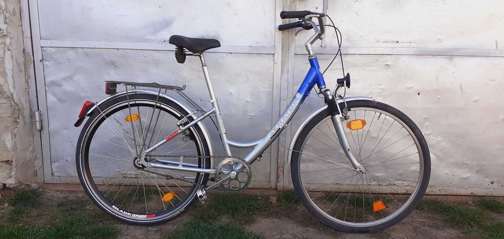 Bicicletă de vînzare.