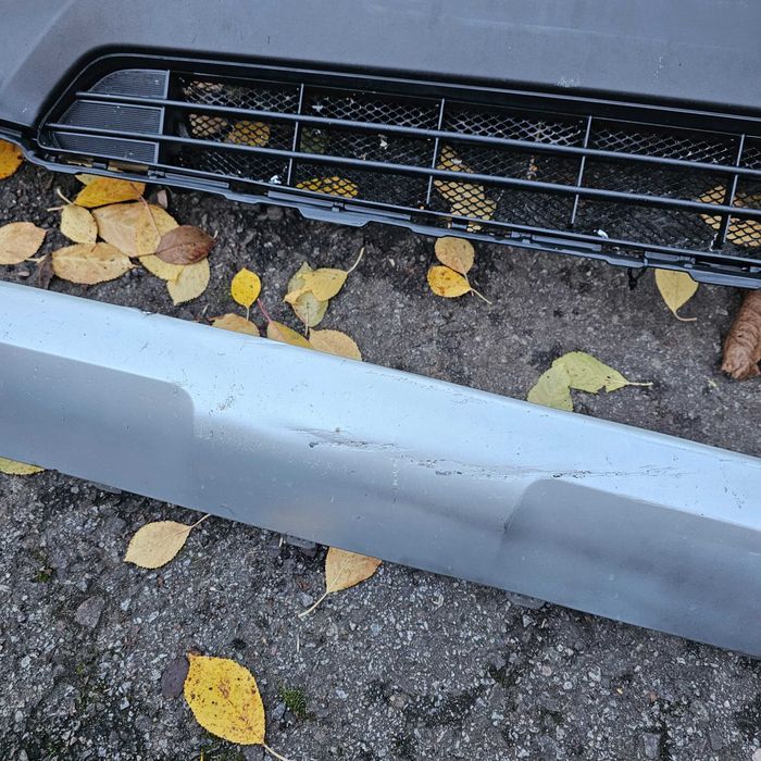 Резервни части от броня за Toyota RAV4