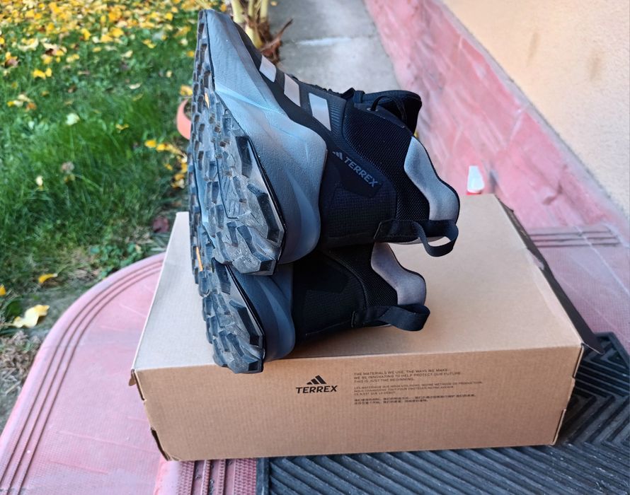 Оригинални Маратонки ADIDAS-R