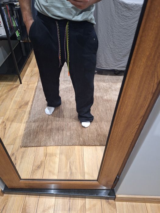 Продавам спортно памучно долнище Ambush ,размер М