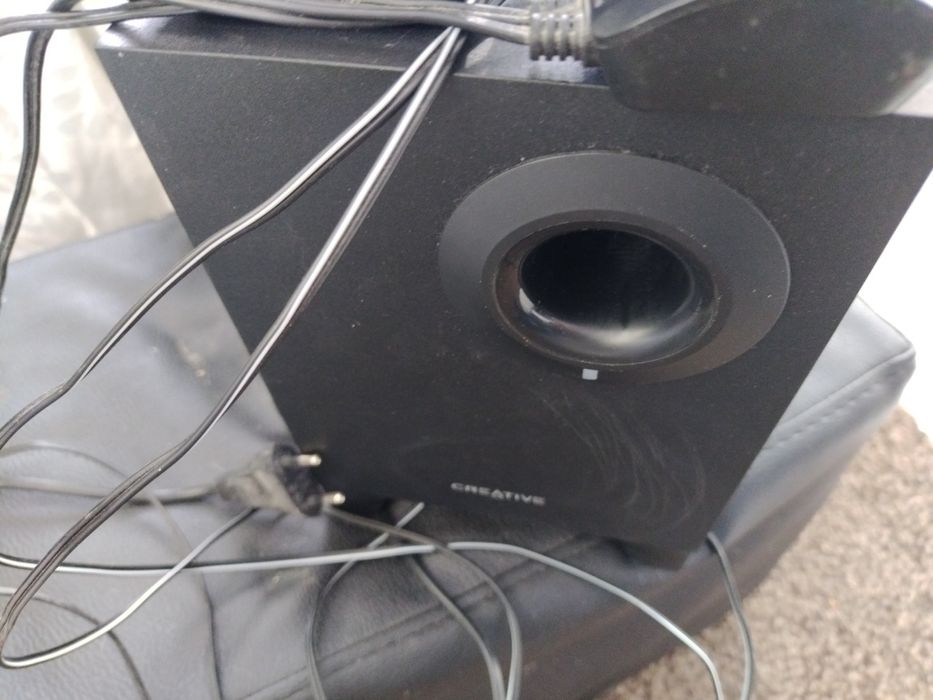 Компактни компютърни тонколони Creative SBS A120 2.1 със субуфер