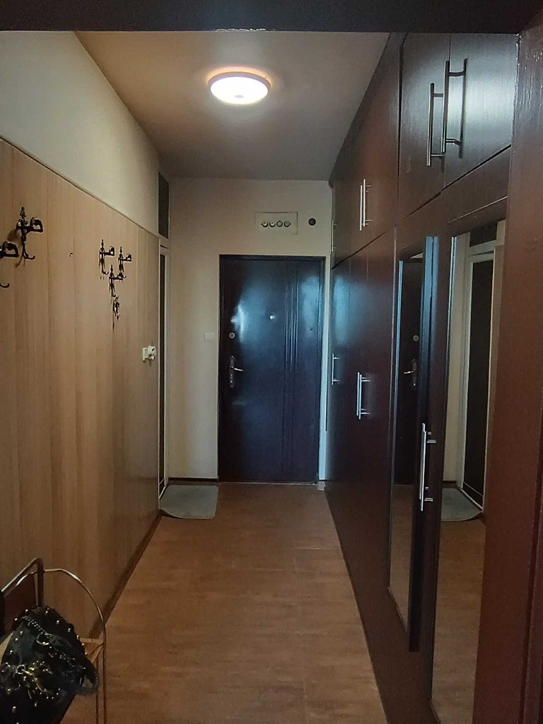 Дава се под наем Двустаен апартамент в София, Младост 1 - 60 кв.м за 408 € - Снимка #2