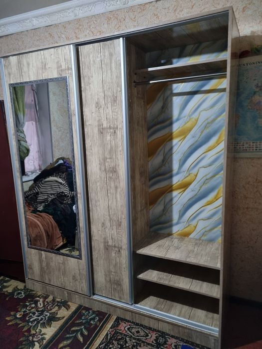 Shkaf xolati yangi eni 1.83ga .boyi 2.15 bitta qolgani uchun arzon m