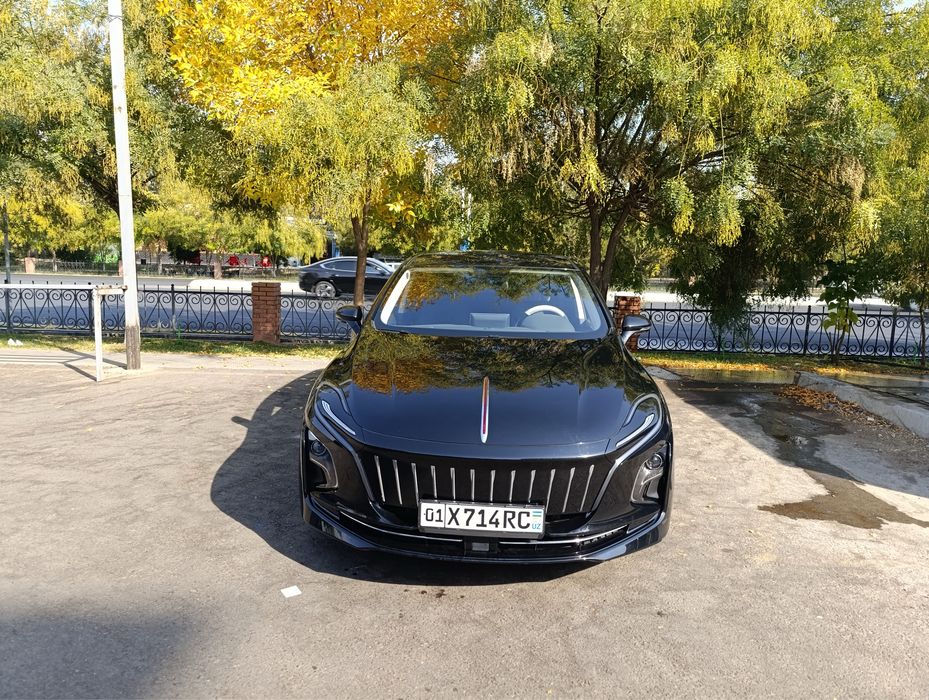 Hongqi E-qm5 500 km li holati al’o qogan malumotla telda
