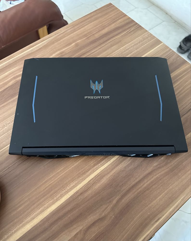 лаптоп Acer Predator Helios 300 (i7-975 gtx 1660ti ram 16gb SSD-512gb