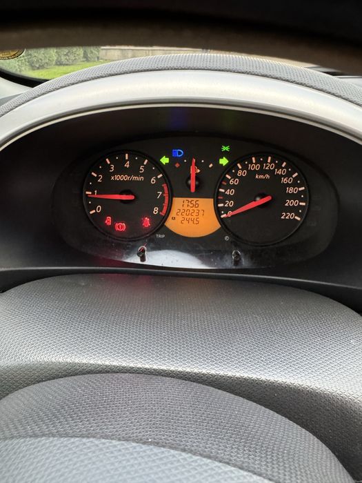 Nissan micra 1,2 benzina 2010