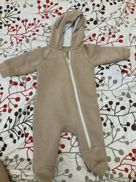 Утепленный комбинезон на малыша