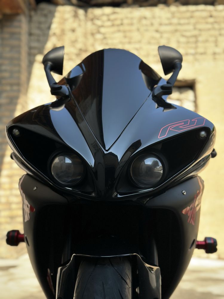 Yamaha yzf-R1    Dok 100%