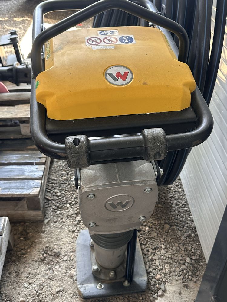 Compactor mai wacker neuson as50e