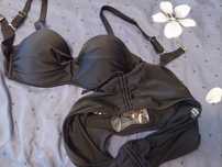 Vand costum baie negru nou 44-46 cu eticheta. Cupa 85 E