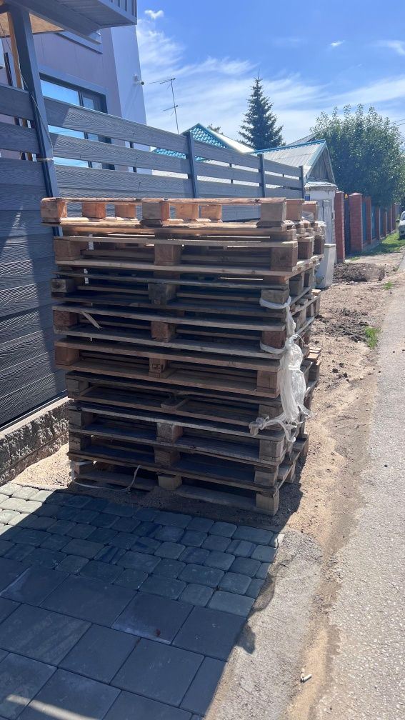 Продам поддоны почти новые