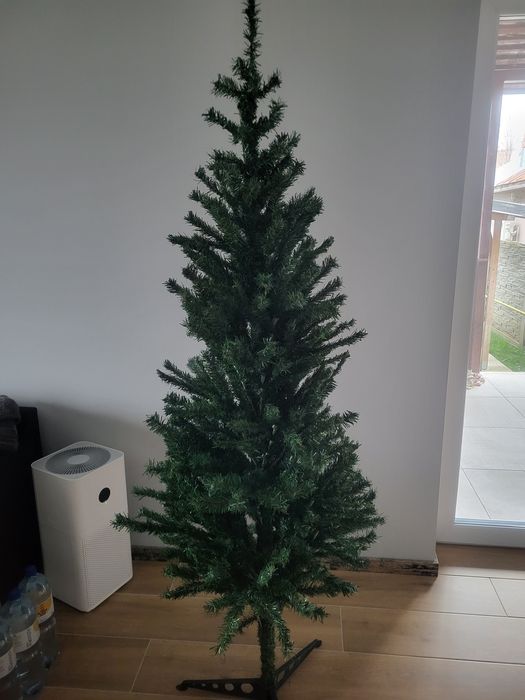 Vând brad artificial NOU  180 cm