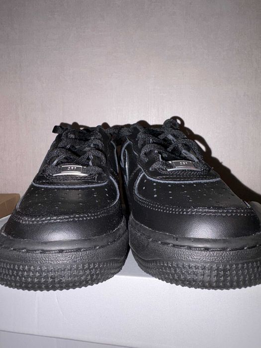 Nike Air Force 1 LV8/LE "Triple Black" - Номер 38