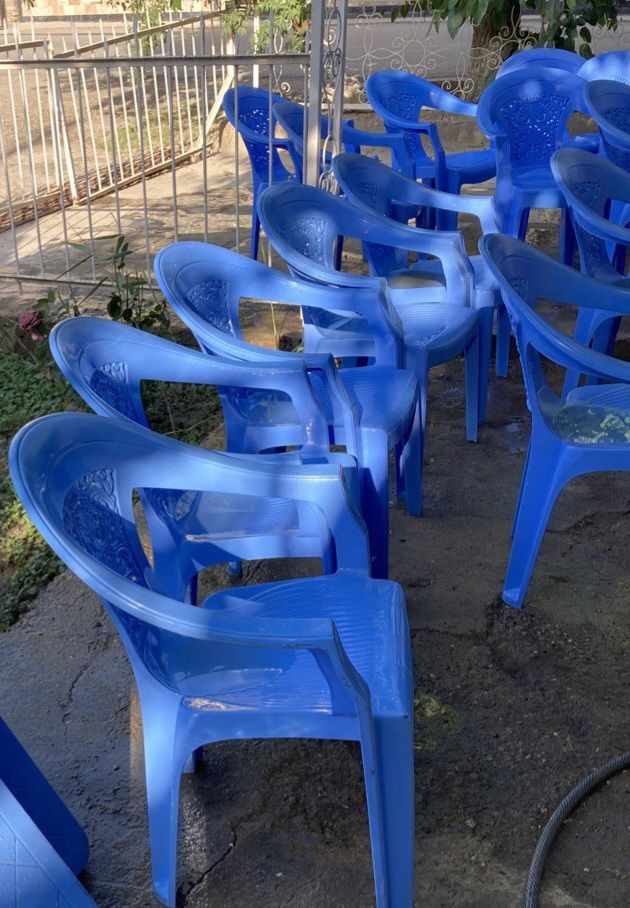 Plastmassa stul stiladi