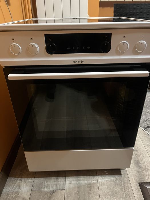 Продавам готварска печка Gorenie