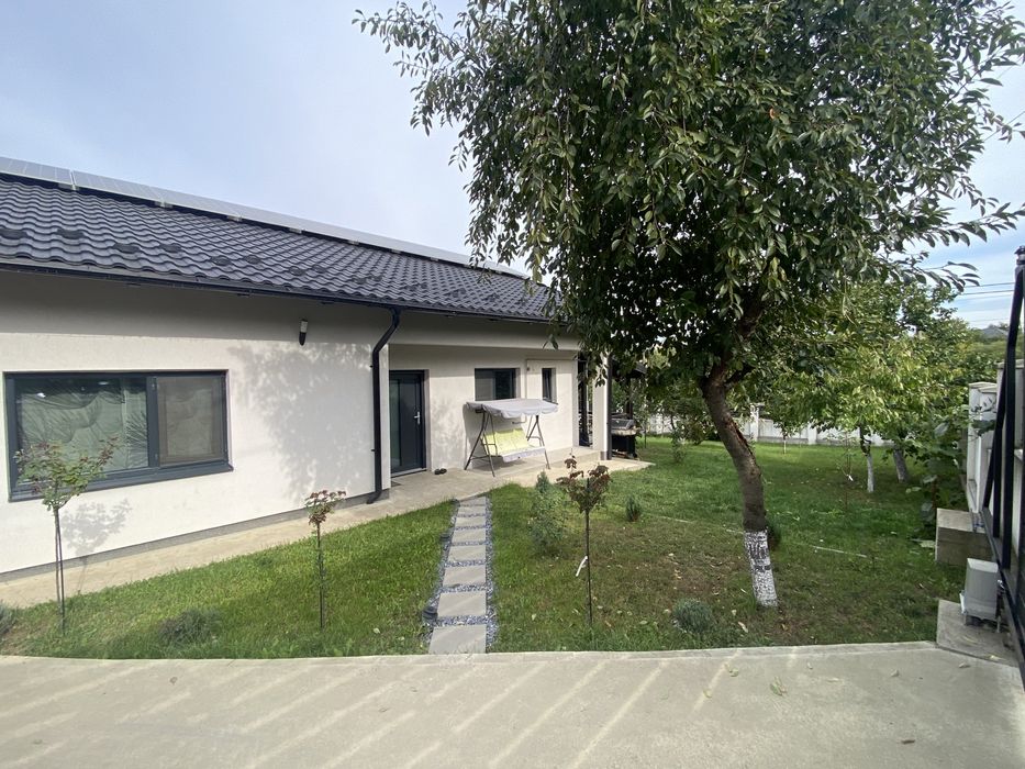 Vand / Schimb casa in Manastirea Doamnei