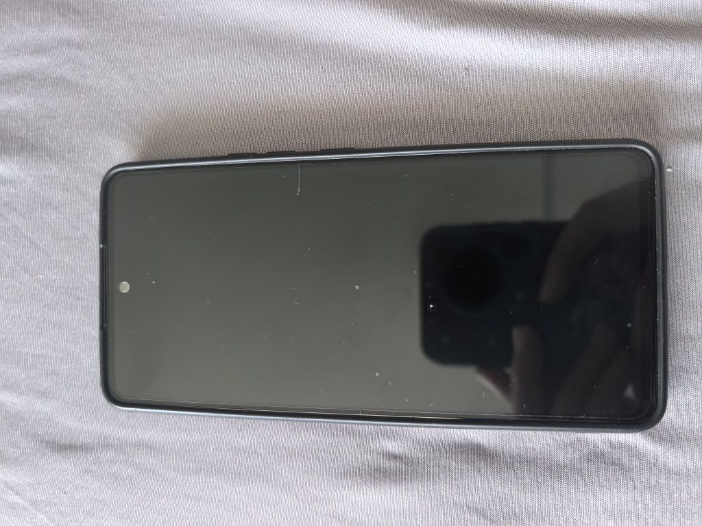 Продавам Samsung a53