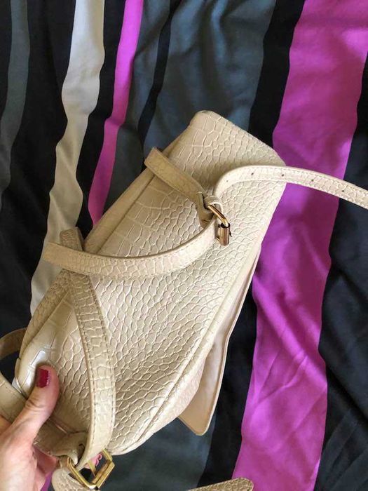 страхотна дамска раничка