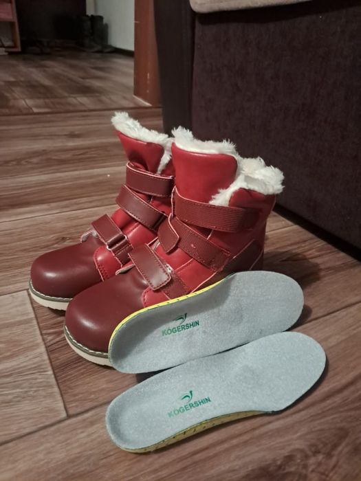 Продаю новую детскую ортопедическую зимнюю обувь, размер 36