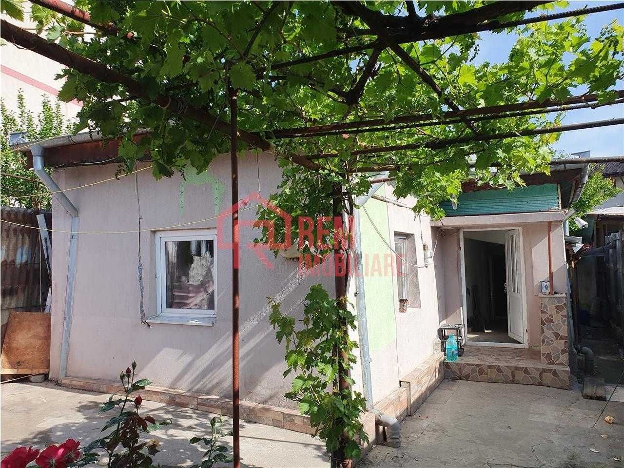 Teren 211 mp, cu casa, 3 camere, Colentina, Doamna Ghica, Pancota